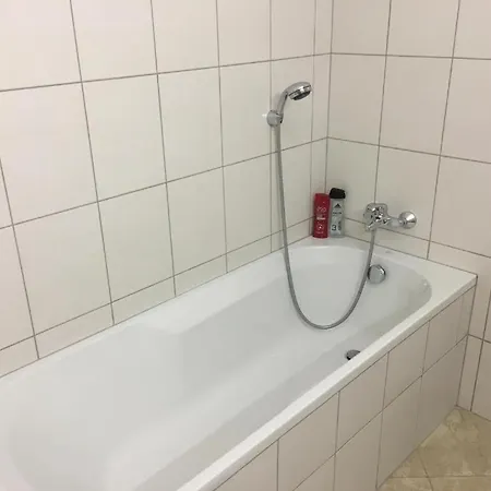 Platan Apartment *